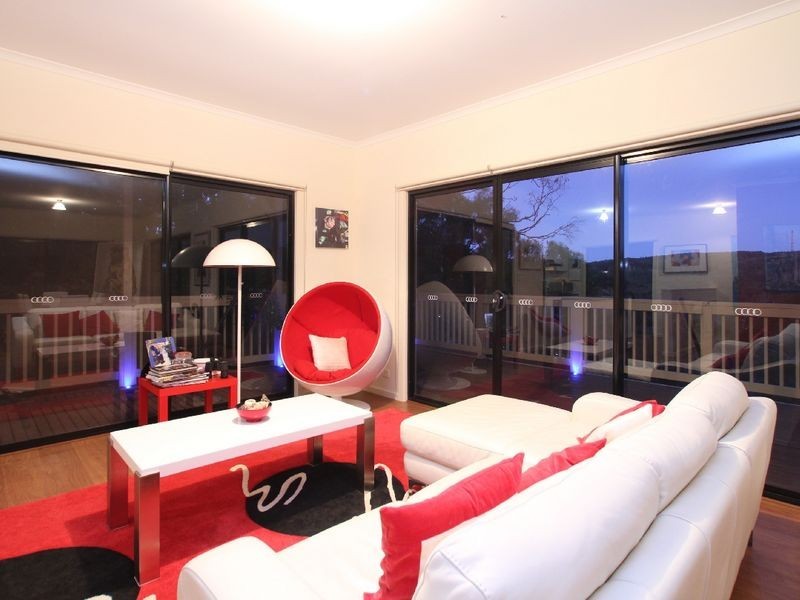 72 Sheoak Road, Crafers West SA 5152