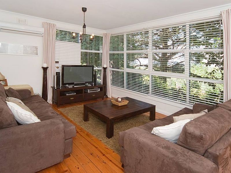 14 Backhouse Avenue, Crafers SA 5152