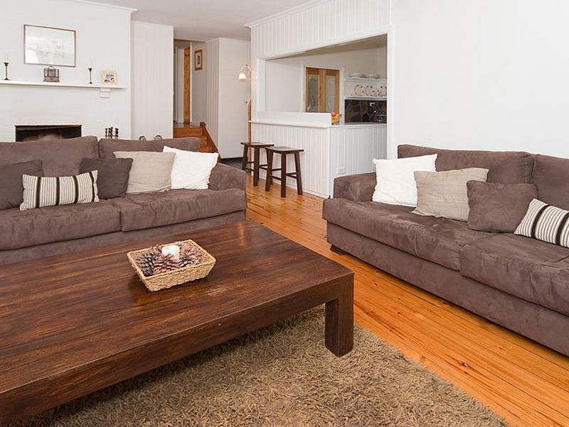 14 Backhouse Avenue, Crafers SA 5152