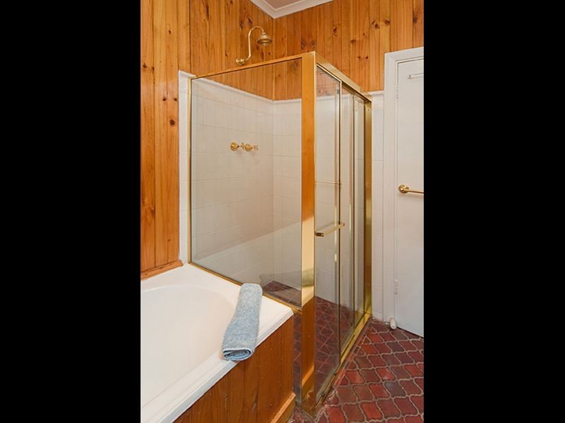 14 Backhouse Avenue, Crafers SA 5152