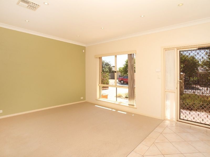 2 Patricia Street, Hove SA 5048