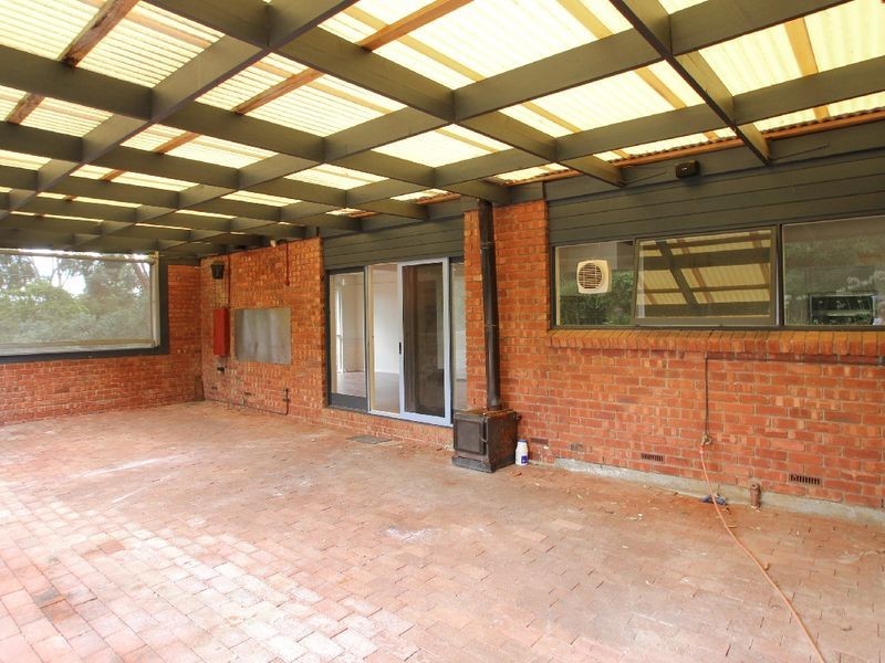 1 Avondale Road, Coromandel Valley SA 5051