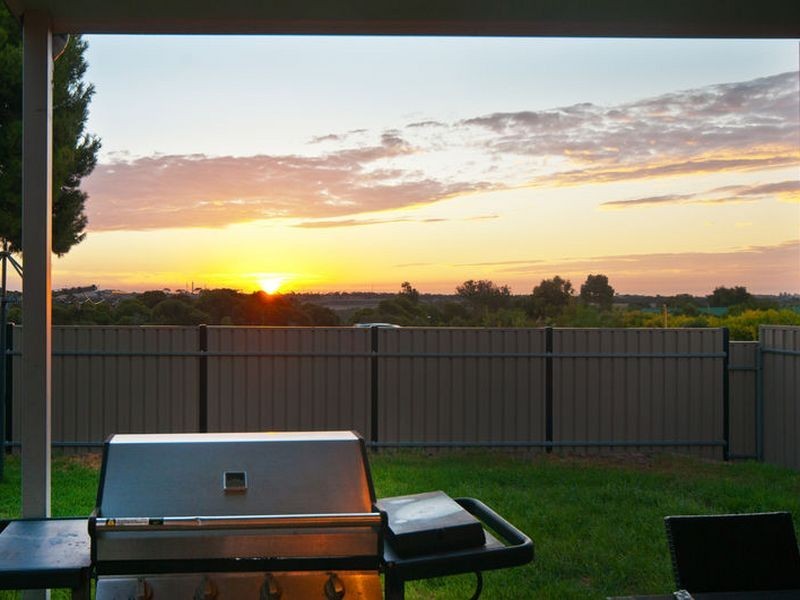 14 Parri Link, Noarlunga Downs SA 5168