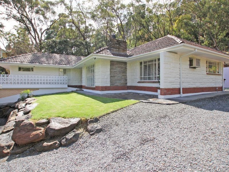 5 Winding Way, Belair SA 5052