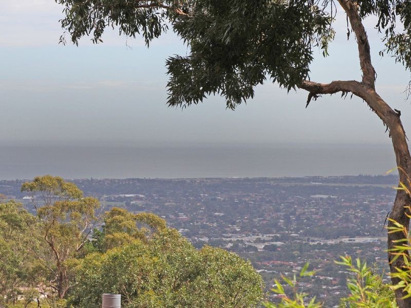 5 Winding Way, Belair SA 5052