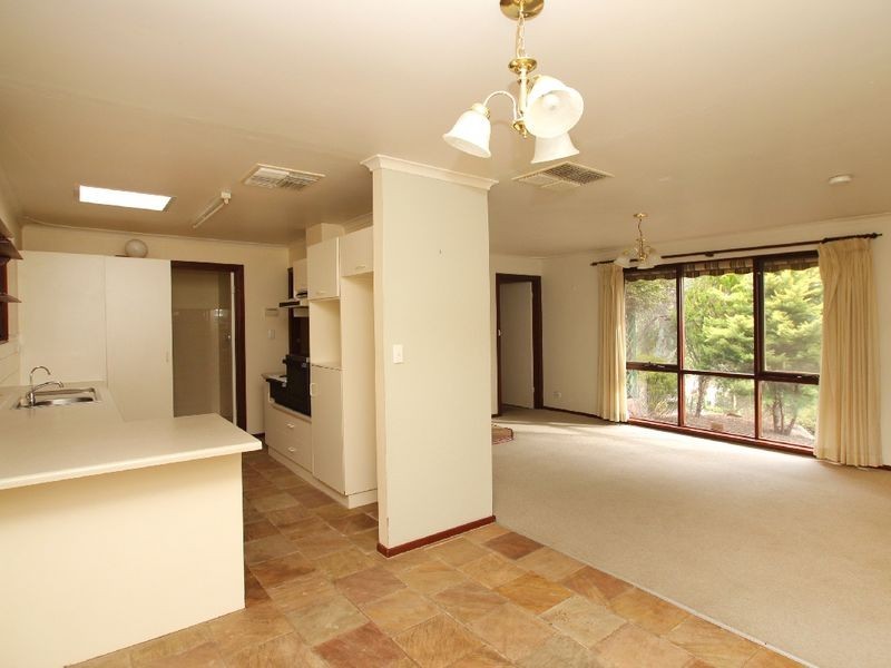 11 Rowlands Hill Road, Coromandel Valley SA 5051