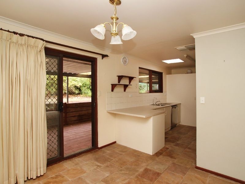 11 Rowlands Hill Road, Coromandel Valley SA 5051