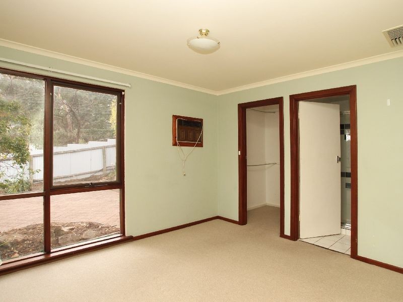 11 Rowlands Hill Road, Coromandel Valley SA 5051