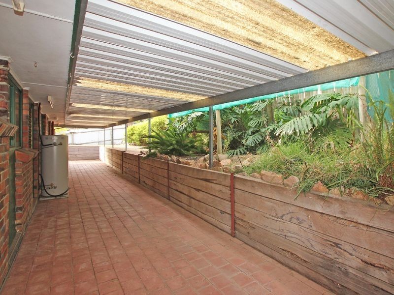 11 Rowlands Hill Road, Coromandel Valley SA 5051