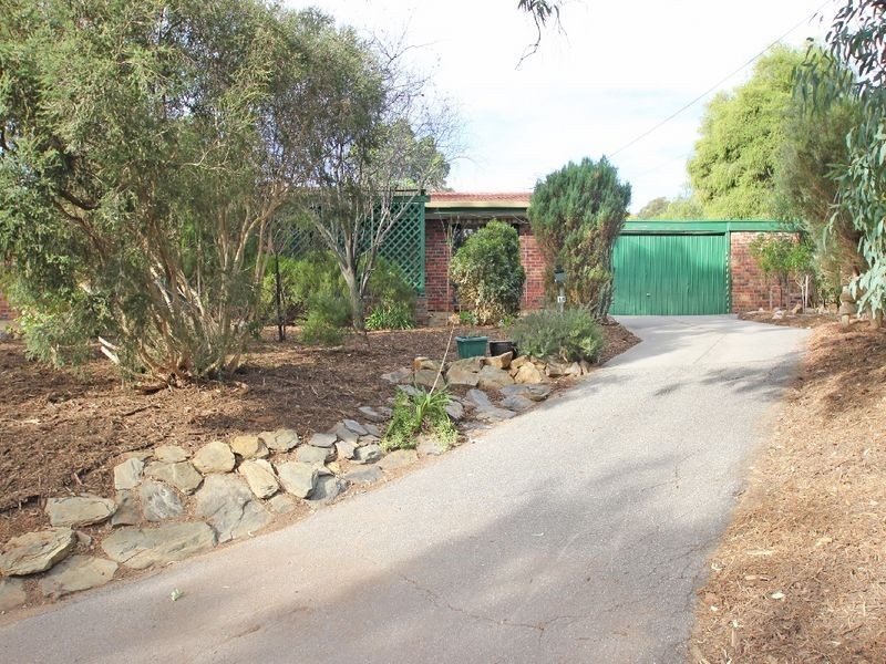 11 Rowlands Hill Road, Coromandel Valley SA 5051