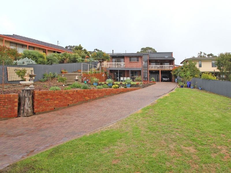 69 Hillcrest Drive, Eden Hills SA 5050