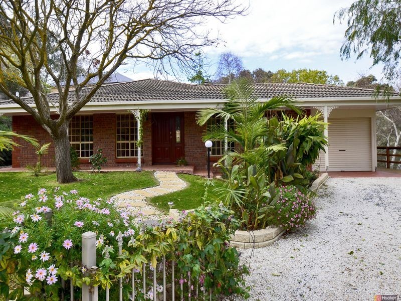 8 Heather Drive, Coromandel Valley SA 5051
