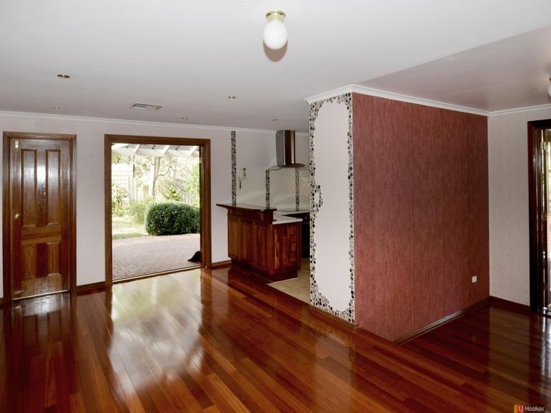 8 Heather Drive, Coromandel Valley SA 5051