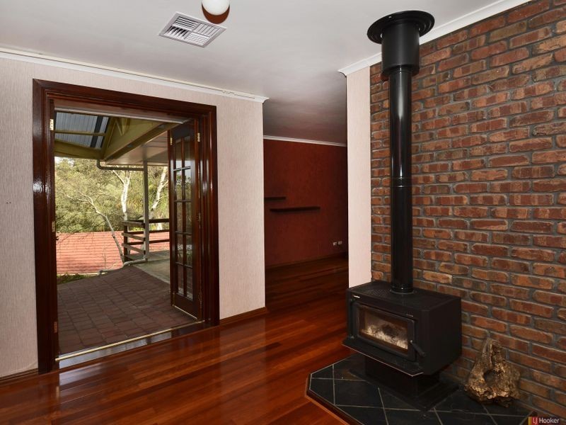 8 Heather Drive, Coromandel Valley SA 5051