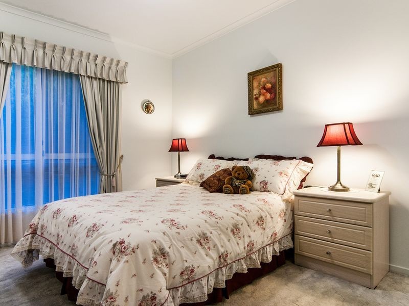 2 Jennifer Avenue, Bellevue Heights SA 5050