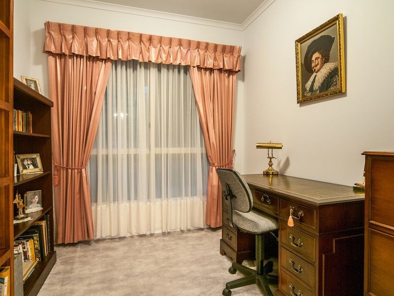 2 Jennifer Avenue, Bellevue Heights SA 5050