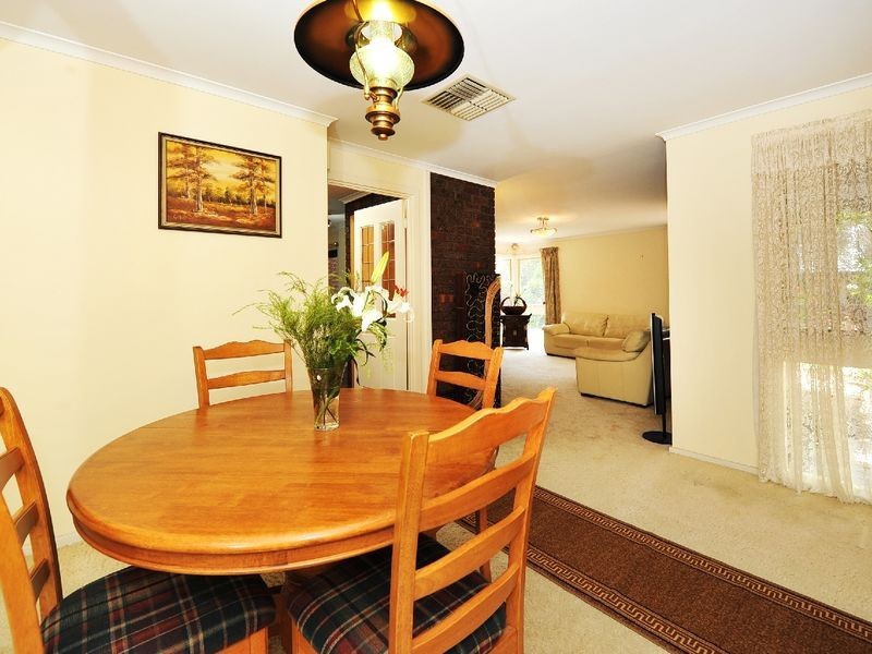 18 Lulworth Place, Flagstaff Hill SA 5159