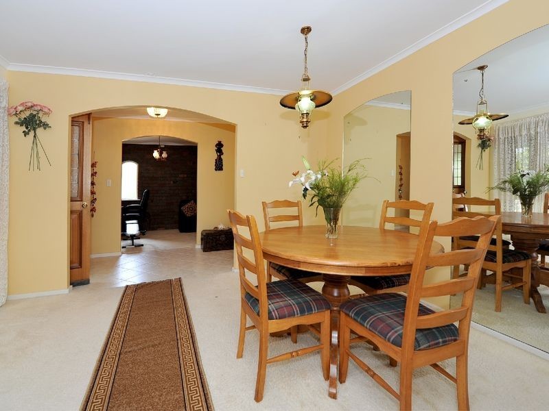 18 Lulworth Place, Flagstaff Hill SA 5159