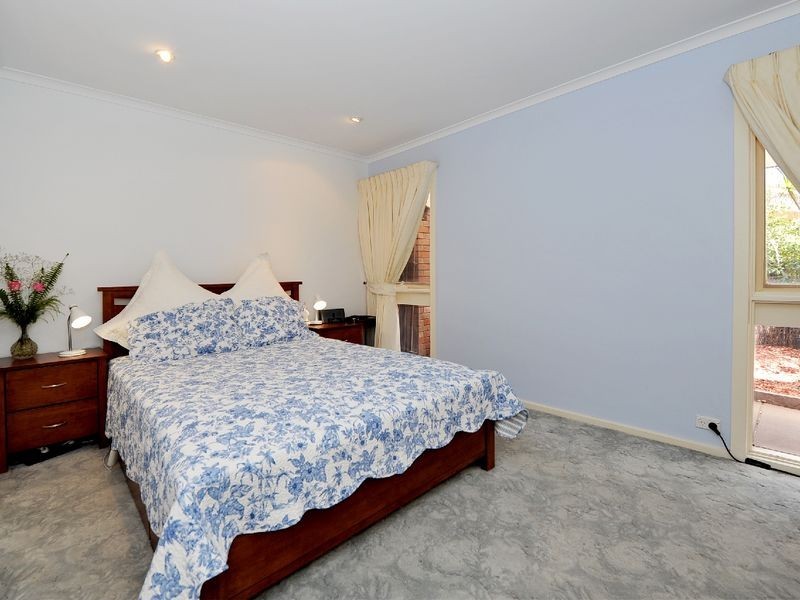 18 Lulworth Place, Flagstaff Hill SA 5159