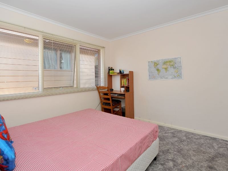 18 Lulworth Place, Flagstaff Hill SA 5159