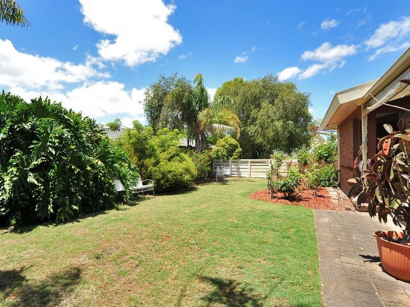 18 Lulworth Place, Flagstaff Hill SA 5159