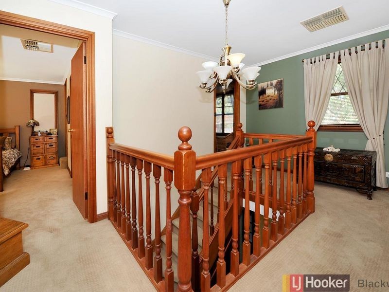 11 Woodland Grove, Aberfoyle Park SA 5159