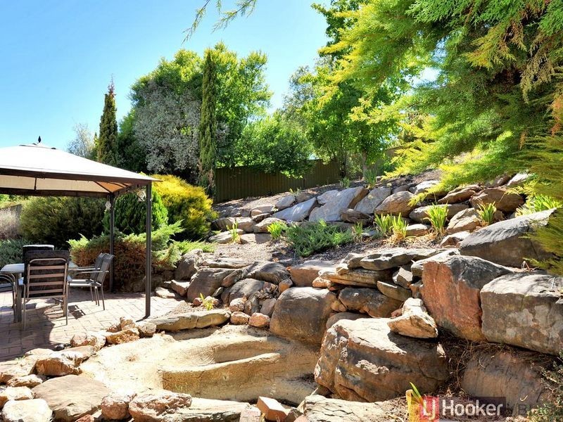 11 Woodland Grove, Aberfoyle Park SA 5159