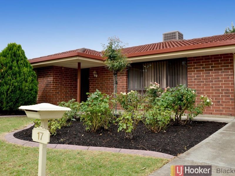 17 Jade Crescent, Happy Valley SA 5159