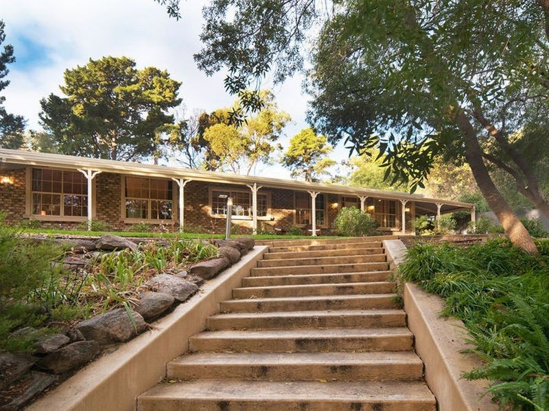 44 Yurilla Drive, Bellevue Heights SA 5050