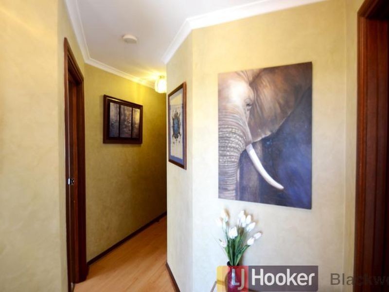 27 Maple Avenue, Aberfoyle Park SA 5159