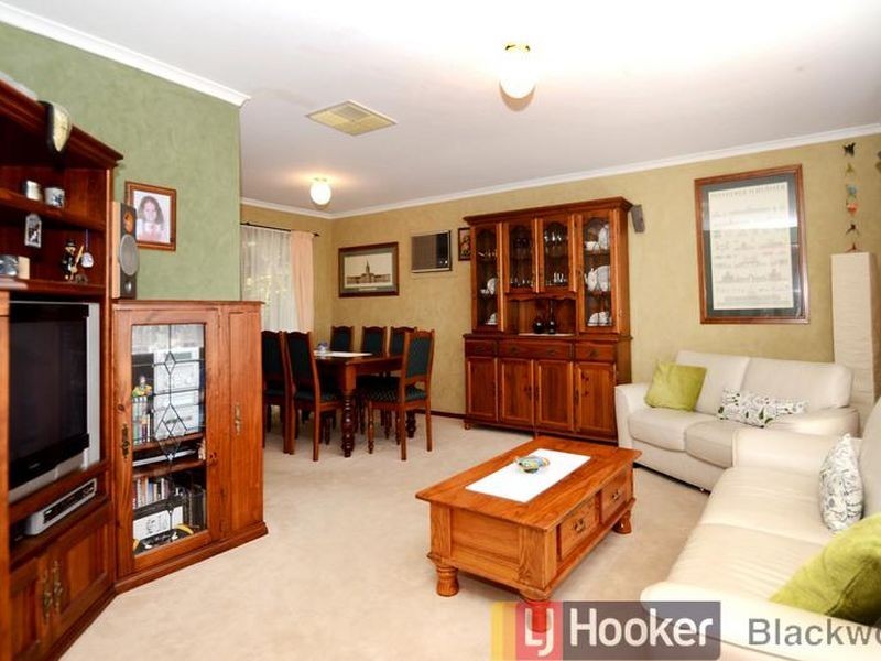 27 Maple Avenue, Aberfoyle Park SA 5159