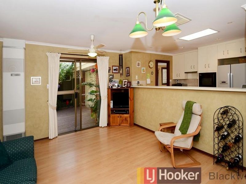 27 Maple Avenue, Aberfoyle Park SA 5159
