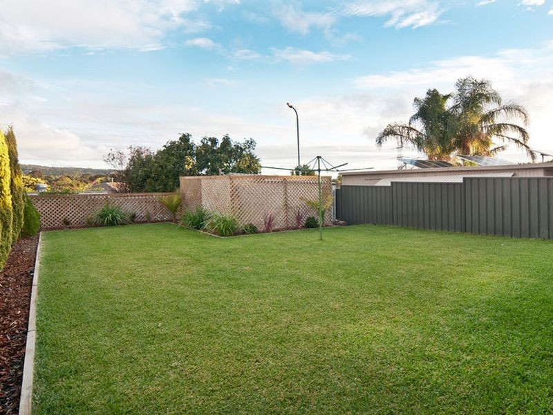39 Daveys Road, Flagstaff Hill SA 5159