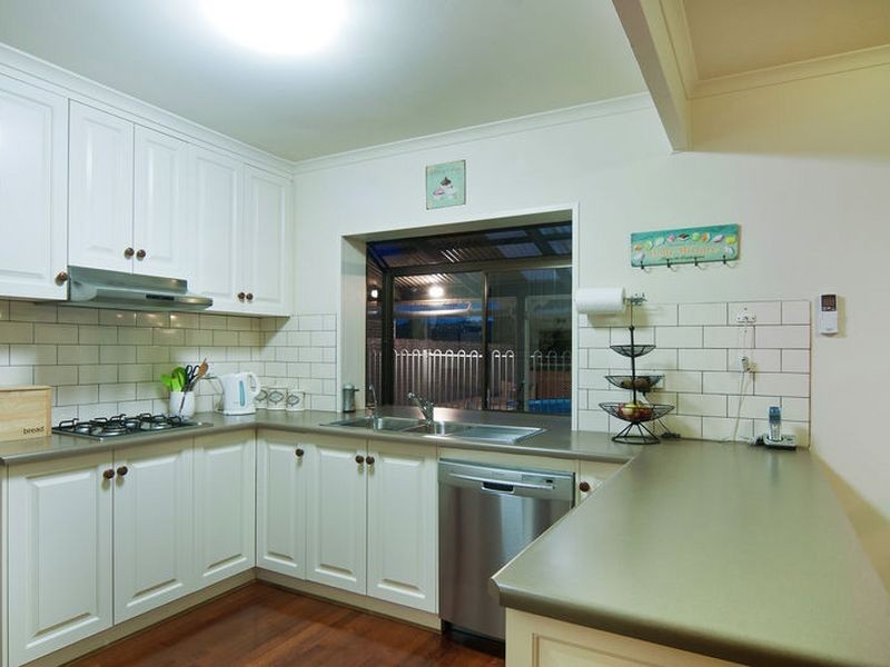 39 Daveys Road, Flagstaff Hill SA 5159