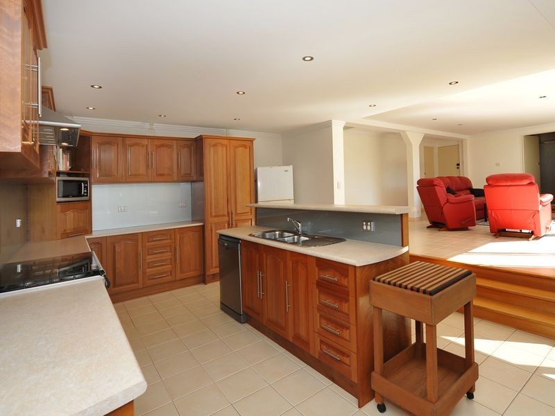 33 Chitunga Road, Eden Hills SA 5050