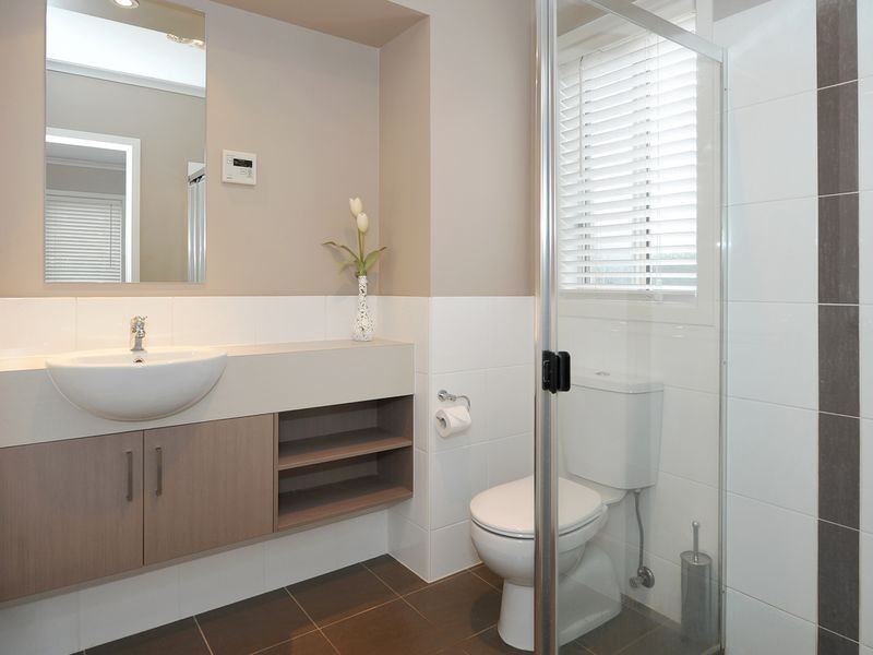 24 Daveys Road, Flagstaff Hill SA 5159