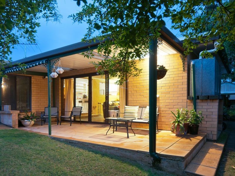 24 Ernest Crescent, Happy Valley SA 5159