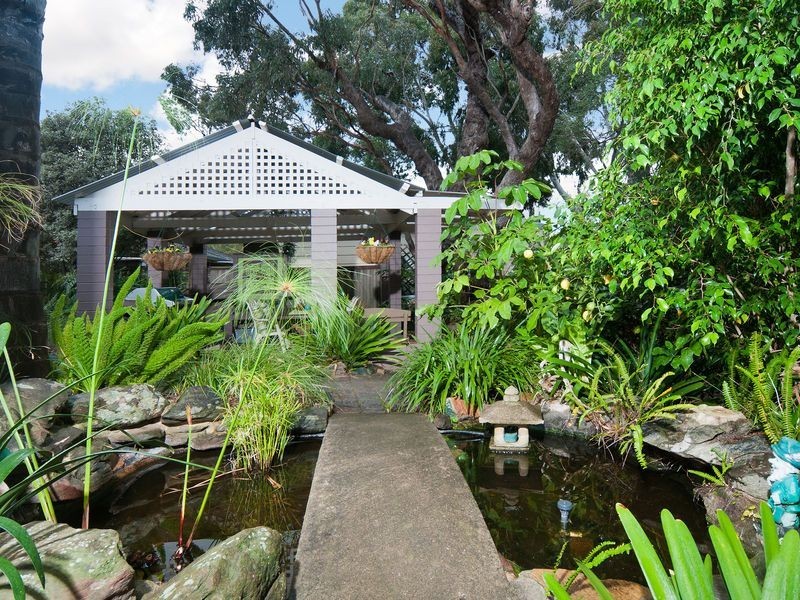 24 Ernest Crescent, Happy Valley SA 5159