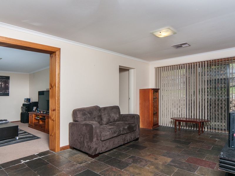 5 Radiata Place, Aberfoyle Park SA 5159