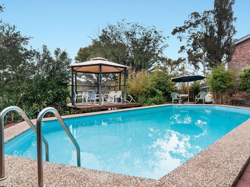 10 Deepdene Avenue, Bellevue Heights SA 5050