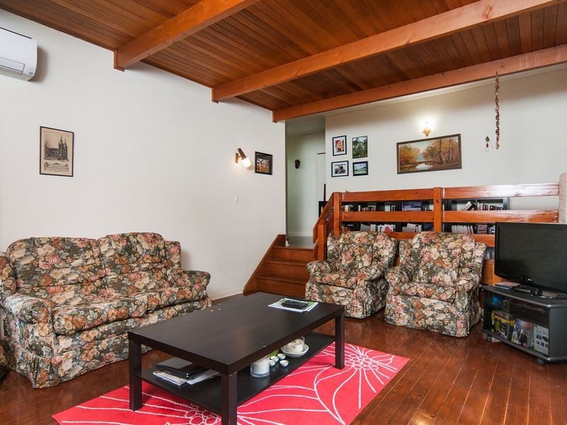 10 Deepdene Avenue, Bellevue Heights SA 5050