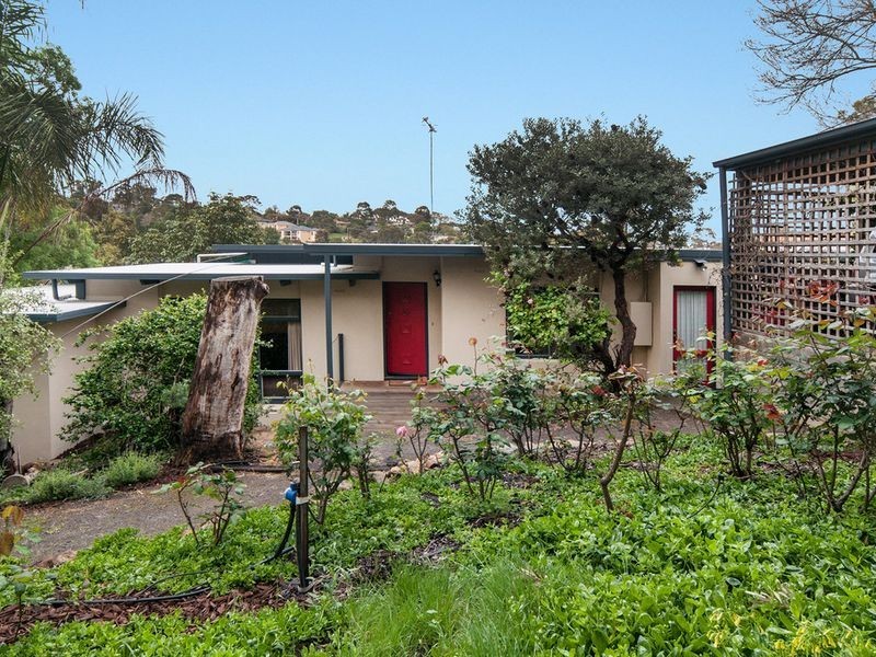 10 Deepdene Avenue, Bellevue Heights SA 5050