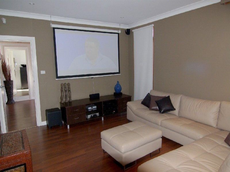 4 Deepdene Avenue, Bellevue Heights SA 5050