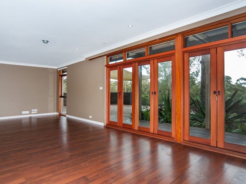 4 Deepdene Avenue, Bellevue Heights SA 5050