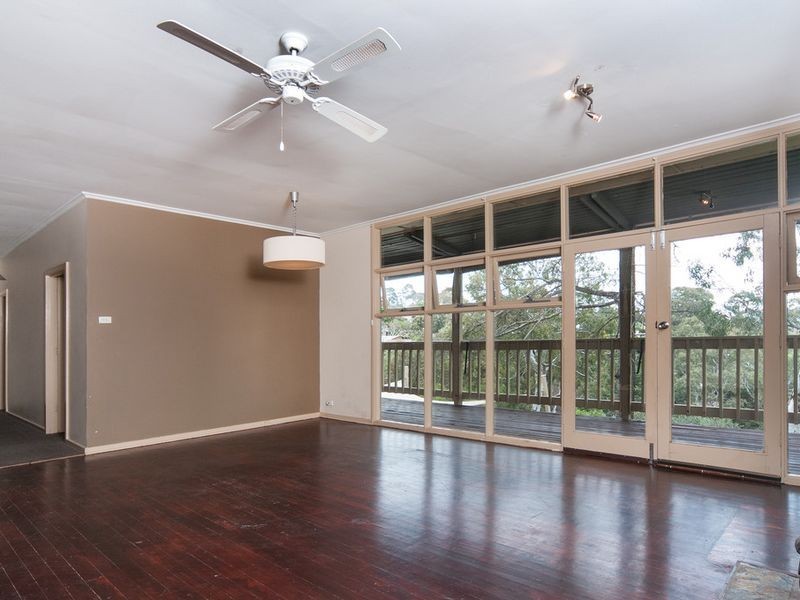 4 Deepdene Avenue, Bellevue Heights SA 5050