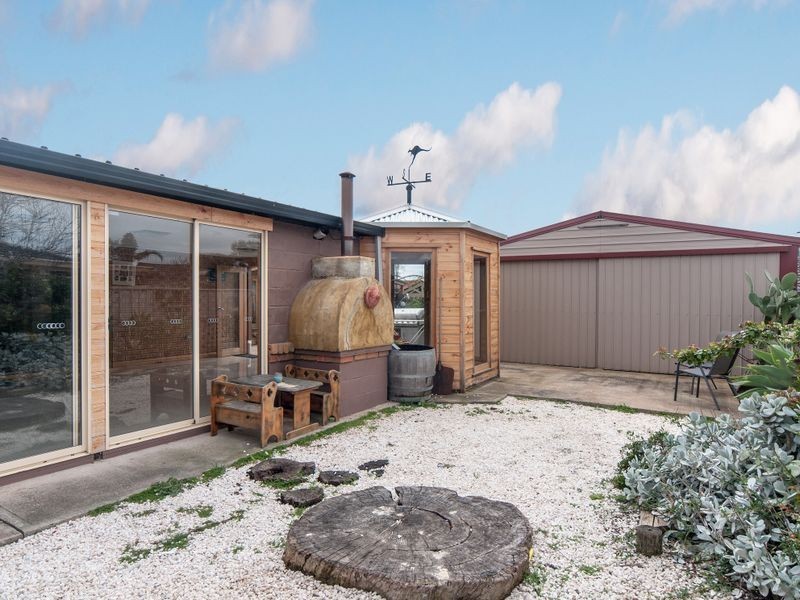 11 Livermead Way, Moana SA 5169