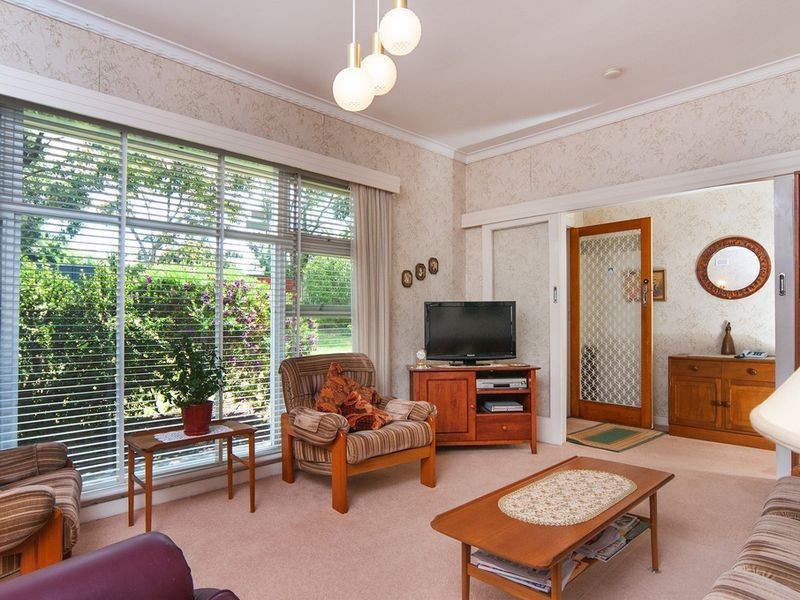 15 Parham Road, Eden Hills SA 5050