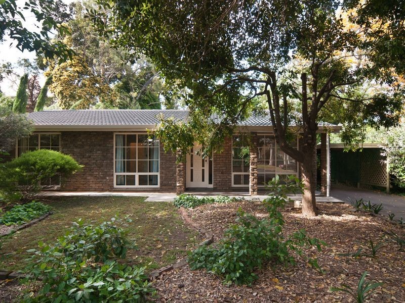 15 Greenwood Grove, Coromandel Valley SA 5051