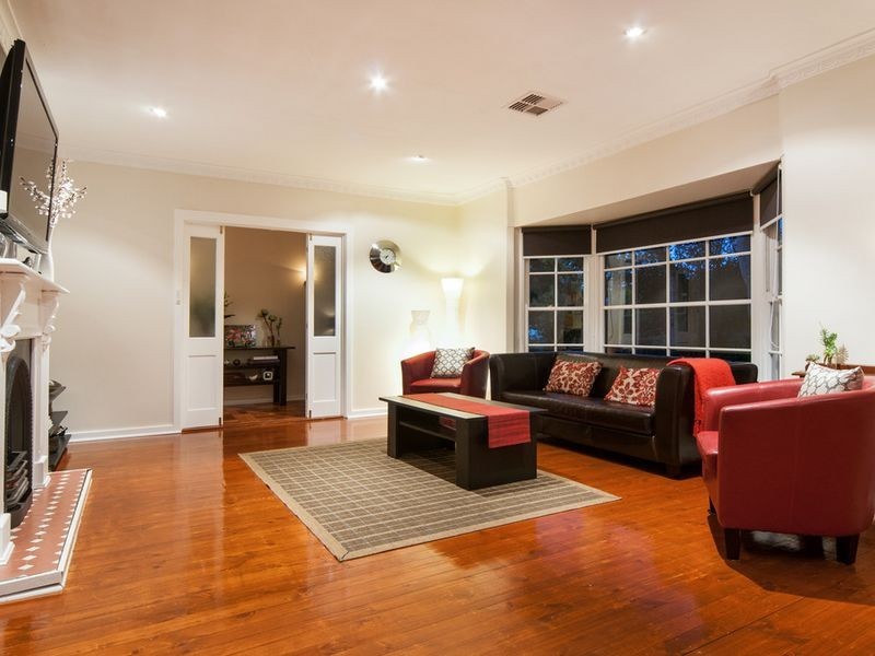 7 Pine Grove, Belair SA 5052