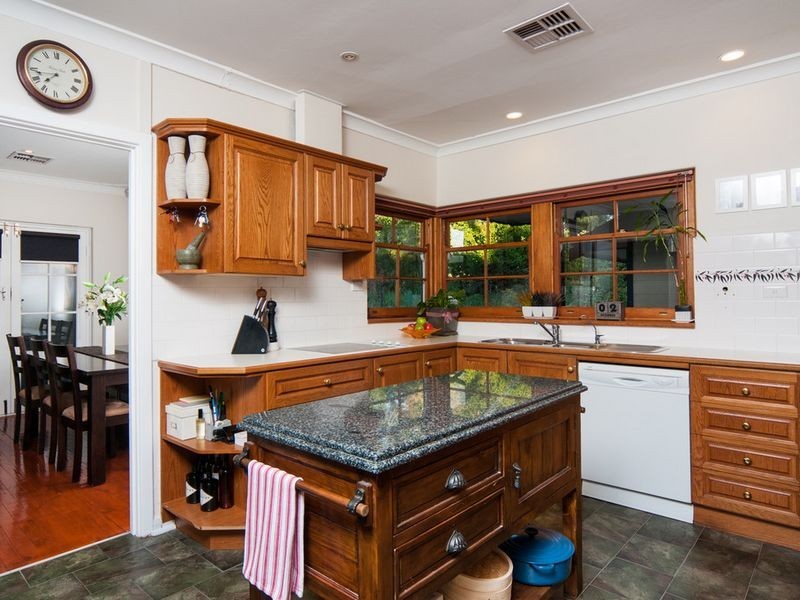 7 Pine Grove, Belair SA 5052